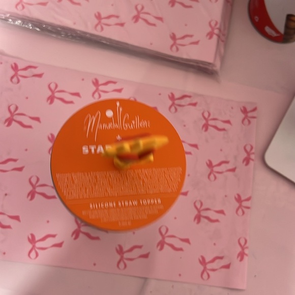 ✅NEW Starbucks Tumbler with Heart Straw - Picture 3 of 4